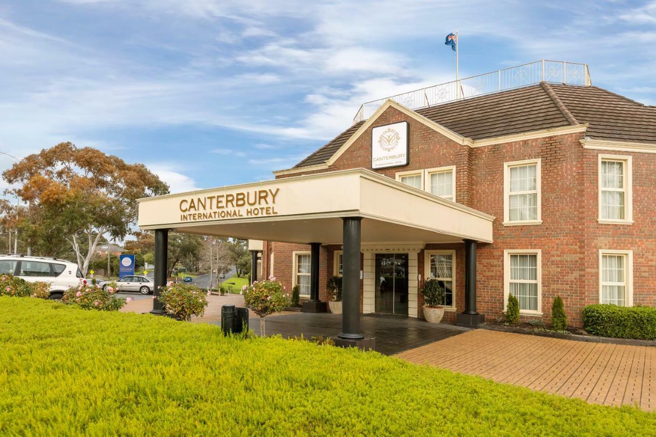 Quality Hotel Canterbury International Forest Hill Esterno foto